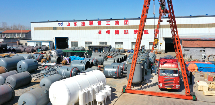 關(guān)于壓力容器的安全附件(圖1) 文章13.jpg